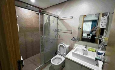 Live the High Life: 1BR Condo with Balcony at Signa Designer Residences Tower 2