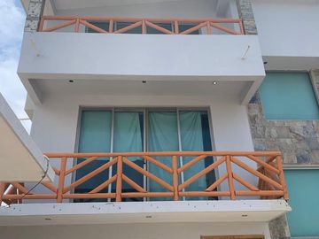 RESIDENCIA EN VENTA A LA ORILLA DEL MAR | PLAYA PIE DE LA CUESTA, ACAPULCO
