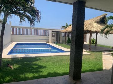 RESIDENCIA EN VENTA A LA ORILLA DEL MAR | PLAYA PIE DE LA CUESTA, ACAPULCO