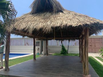 RESIDENCIA EN VENTA A LA ORILLA DEL MAR | PLAYA PIE DE LA CUESTA, ACAPULCO