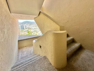RESIDENCIA EN VENTA CON VISTA A LA BAHÍA DE ACAPULCO | JOYAS DE BRISAMAR