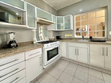 RESIDENCIA EN VENTA CON VISTA A LA BAHÍA DE ACAPULCO | JOYAS DE BRISAMAR