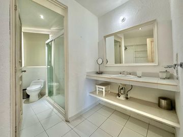 RESIDENCIA EN VENTA CON VISTA A LA BAHÍA DE ACAPULCO | JOYAS DE BRISAMAR