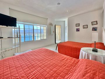 RESIDENCIA EN VENTA CON VISTA A LA BAHÍA DE ACAPULCO | JOYAS DE BRISAMAR