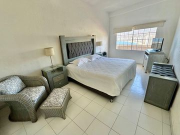 RESIDENCIA EN VENTA CON VISTA A LA BAHÍA DE ACAPULCO | JOYAS DE BRISAMAR