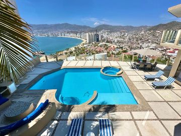 RESIDENCIA EN VENTA CON VISTA A LA BAHÍA DE ACAPULCO | JOYAS DE BRISAMAR