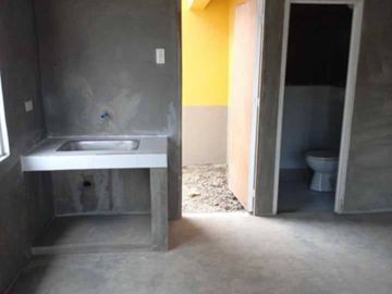 DUPLEX 45.5 TOWNHOUSE in SAN PABLO LAGUNA