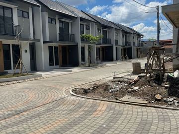Rumah Cantik Baru Siap Huni di Kebon Kopi Kota Cimahi Cibeureum