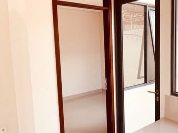 Rumah Cantik Baru Siap Huni di Kebon Kopi Kota Cimahi Cibeureum