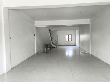 Disewakan Ruko Komplek Cemara Asri (Bundaran) Jalan Boulevard Raya sederetan Mixue