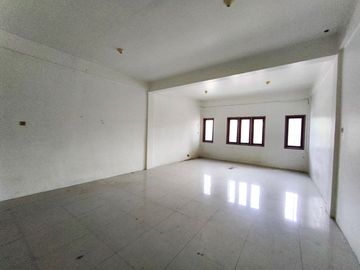 Disewakan Ruko Komplek Cemara Asri (Bundaran) Jalan Boulevard Raya sederetan Mixue