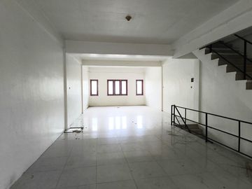 Disewakan Ruko Komplek Cemara Asri (Bundaran) Jalan Boulevard Raya sederetan Mixue