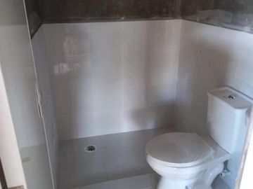 DUPLEX W/ GARAGE TOWNHOUSE IN SARIAYA QUEZON