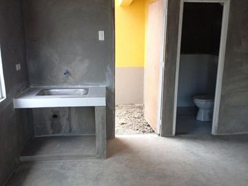 DUPLEX W/ GARAGE TOWNHOUSE IN SARIAYA QUEZON