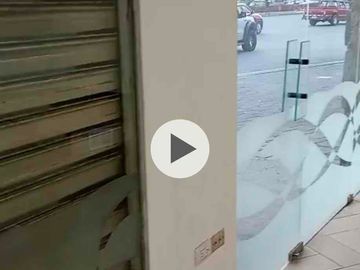 Local comercial en venta, sector Kennedy frente al Policentro