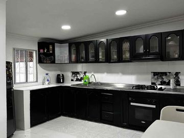 🟧SE VENDE O SE PERMUTA POR UNA CASA EN MEDELLÍN - Apartamento segundo piso santa Teresita Dosquebradas remodelado