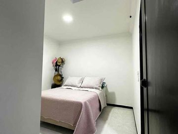🟧SE VENDE O SE PERMUTA POR UNA CASA EN MEDELLÍN - Apartamento segundo piso santa Teresita Dosquebradas remodelado