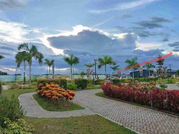townhouse near Metro Manila