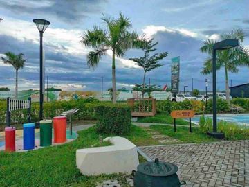 townhouse near Metro Manila