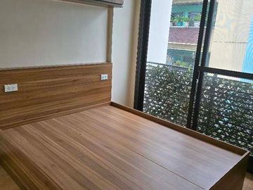 FOR SALE: TOWNHOUSE IN MANILA -Walking distance to DLSU and St. Scholastica