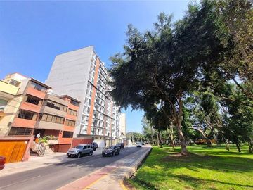 VENTA de DPTOS. en SAN BORJA - De  ESTRENO frente a parque