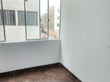 OCASIÓN MODERNO DEPARTAMENTO 3 DORMITORIOS - VISTA INTERNA -  PISO 3 - 2 BAÑOS - ZONA PARRILLAS - JUEGOS NIÑOS - CENTRICA UBICACIÓN - PRECIO EN SOLES