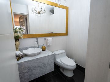 DEPARTAMENTO EXCLUSIVO CON VISTA AL MAR FRENTE A PARQUE