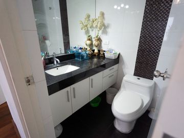 DEPARTAMENTO EXCLUSIVO CON VISTA AL MAR FRENTE A PARQUE