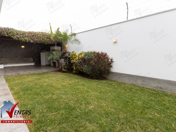 VENTA CASA EN CONDOMINIO URB. EL SOL DE LA MOLINA