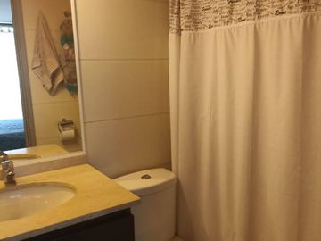 DEPARTAMENTO EN BARRIO REPUBLICA, A 2 CUDRAS E METRO TOESCA. 3 DORM, 2 BAÑOS.
