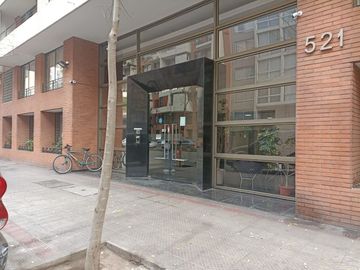 DEPARTAMENTO EN BARRIO REPUBLICA, A 2 CUDRAS E METRO TOESCA. 3 DORM, 2 BAÑOS.