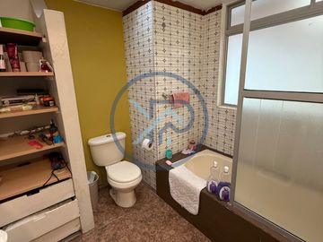 CASA RENTERA  EN VENTA, EN LA MAGDALENA, QUITO
