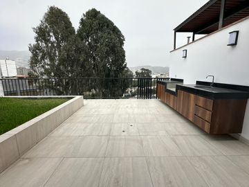 Moderno Y Lujoso Dúplex En Zona Residencial Con Vista A Parque En Surco