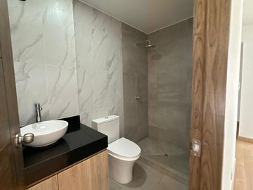 Moderno Y Lujoso Dúplex En Zona Residencial Con Vista A Parque En Surco