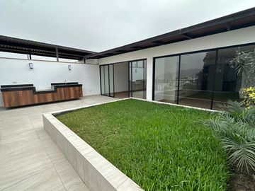 Moderno Y Lujoso Dúplex En Zona Residencial Con Vista A Parque En Surco