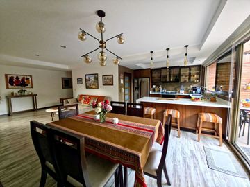 🏙️En Venta Departamento de Lujo de 3 Dormitorios cerca de la Primero de Mayo y Av. 12 de Octubre🏢