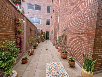 🏙️En Venta Departamento de Lujo de 3 Dormitorios cerca de la Primero de Mayo y Av. 12 de Octubre🏢