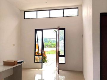 Rumah Baru Siap Huni di Taman Ayom Sedayu