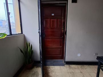 OCASION ! VENTA DEPARTAMENTO EN BREÑA A CUADRAS DE REAL PLAZA CENTRO CIVICO