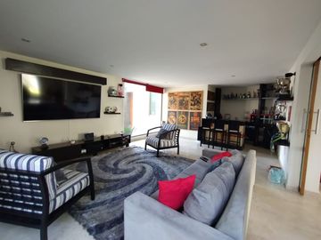 MARAVILLOSA RESIDENCIA EN VENTA EN EXCLUSIVO CONDOMINIO EN LA PARTE BAJA DE SAN JERÓNIMO