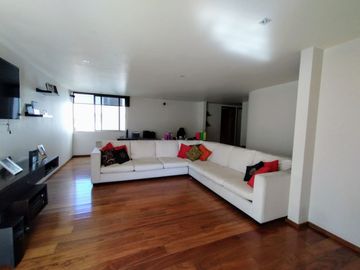 MARAVILLOSA RESIDENCIA EN VENTA EN EXCLUSIVO CONDOMINIO EN LA PARTE BAJA DE SAN JERÓNIMO