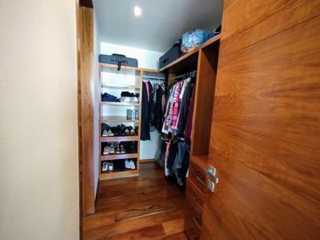 MARAVILLOSA RESIDENCIA EN VENTA EN EXCLUSIVO CONDOMINIO EN LA PARTE BAJA DE SAN JERÓNIMO