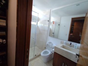MARAVILLOSA RESIDENCIA EN VENTA EN EXCLUSIVO CONDOMINIO EN LA PARTE BAJA DE SAN JERÓNIMO