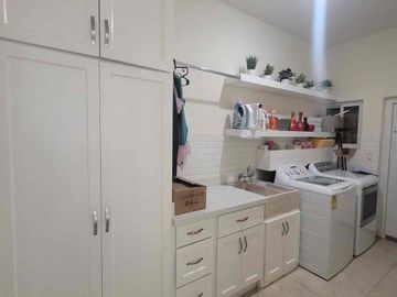 CASA EN VENTA EN LA CORUÑA RESIDENCIAL. SECCIÓN ORZAN. 4 recámaras