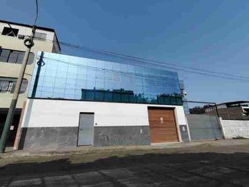 VENDO CASA DE 321.81M2 DISEÑO PARA OFICINA EN  SAN BORJA