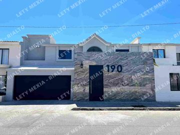 CASA EN VENTA EN COL. CENTENARIO. 4 recámaras. recámara en planta baja