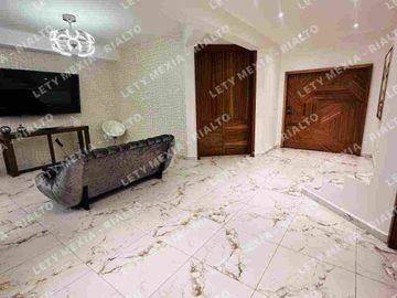 CASA EN VENTA EN COL. CENTENARIO. 4 recámaras. recámara en planta baja
