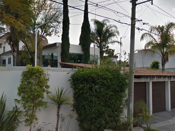 CASA A LA VENTA EN VILLAS DEL MESON, JURIQUILLA, QUERETARO