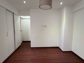 𝗦𝗨𝗥𝗤𝗨𝗜𝗟𝗟𝗢: 𝗩𝗘𝗡𝗧𝗔 𝗗𝗘 𝗠𝗢𝗗𝗘𝗥𝗡𝗢 𝗗𝗨́𝗣𝗟𝗘𝗫