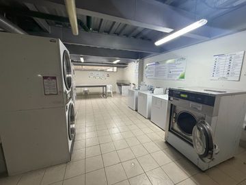 Dpto de 2 Dormitorios en Venta (Platinum Plaza) 2 parqueos+1 bodega